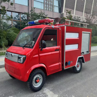 KW-1 tonnin malli sähköinen paloauto